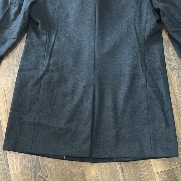Jos. A. Bank Men's Top Coat 3 Button Size R48 Really Dark Gray front pockets - Picture 13 of 16